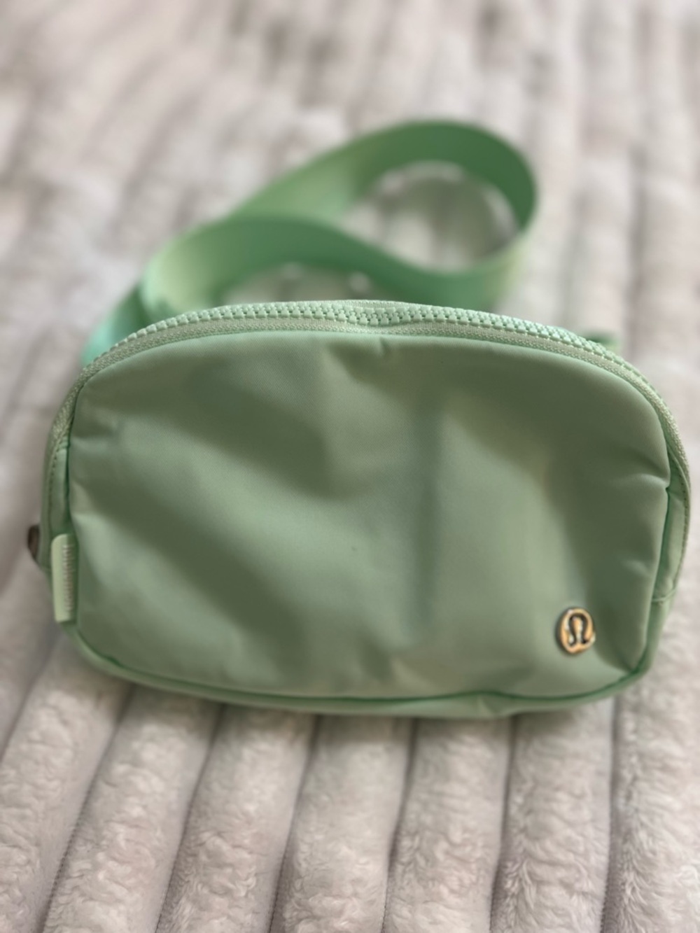 lululemon Athletica Mint Green Everywhere Belt Bag